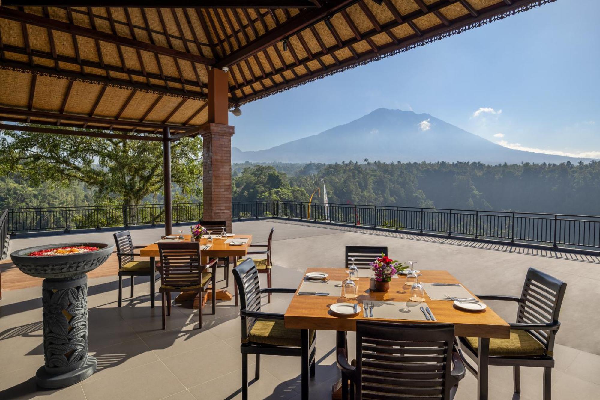 Tapa Agung View Hotel Menanga ภายนอก รูปภาพ